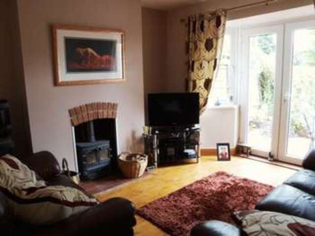  Image of 3 bedroom Semi-Detached house for sale in Lincoln Road Newark NG24 at Lincoln Road  Newark, NG24 2DQ