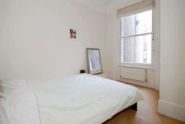  Image of 1 bedroom Flat to rent in Linden Gardens London W2 at Linden Gardens  London, W2 4HJ