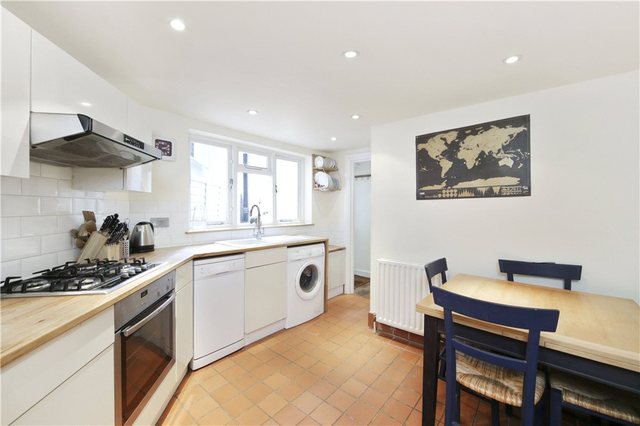  Image of 1 bedroom Flat for sale in Linden Gardens London W2 at Linden Gardens  London, W2 4HJ