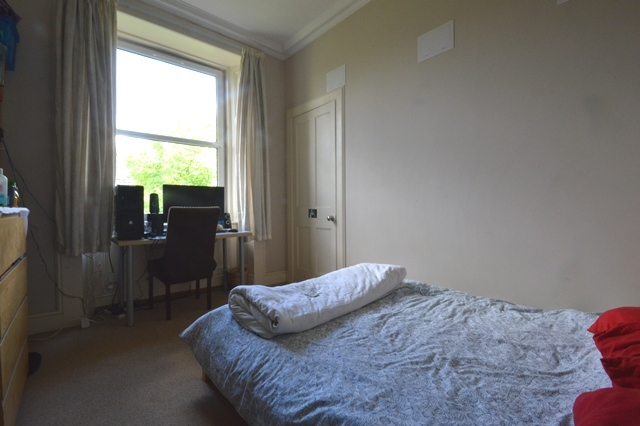  Image of 3 bedroom Flat to rent in Livingstone Place Edinburgh EH9 at Newington Edinburgh Edinburgh, EH9 1PA