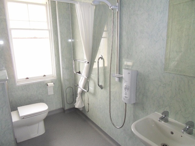  Image of 3 bedroom Flat to rent in Lockharton Avenue Edinburgh EH14 at Craiglockhart Edinburgh Edinburgh, EH14 1BB