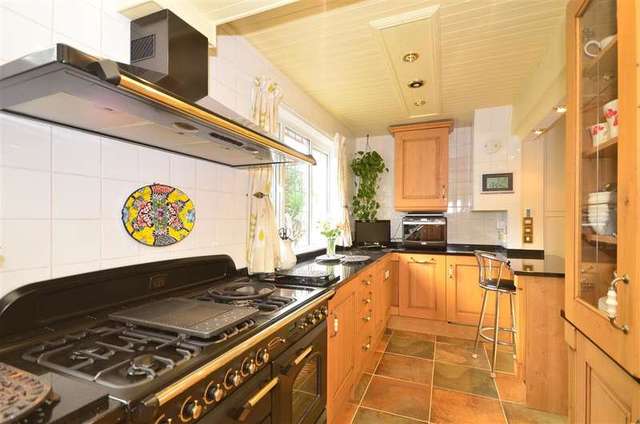  Image of 3 bedroom Bungalow for sale in London Road East Grinstead RH19 at Felbridge East Grinstead East Grinstead, RH19 1QW