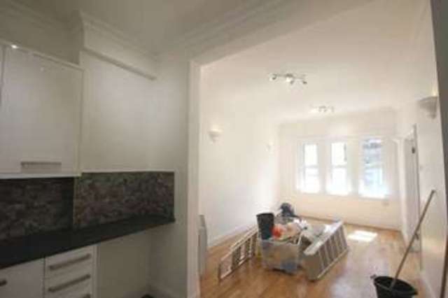  Image of 1 bedroom Flat to rent in High Holborn London WC1V at WC1V 6RD  High Holborn, WC1V 6RD