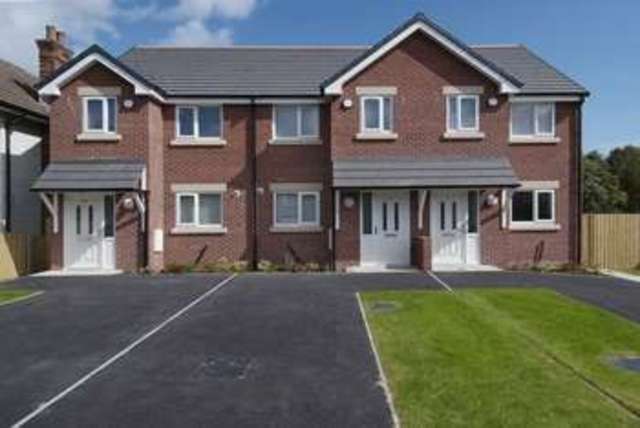  Image of 3 bedroom Terraced house to rent in Longfellow Drive New Ferry Wirral CH62 at Longfellow Drive  Wirral, CH62 5JS