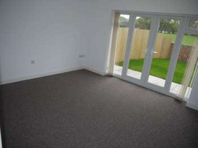  Image of 3 bedroom Terraced house to rent in Longfellow Drive New Ferry Wirral CH62 at Longfellow Drive  Wirral, CH62 5JS