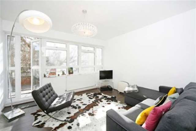  Image of 2 bedroom Flat to rent in Portobello Court Westbourne Grove London W11 at London, W11 2DG