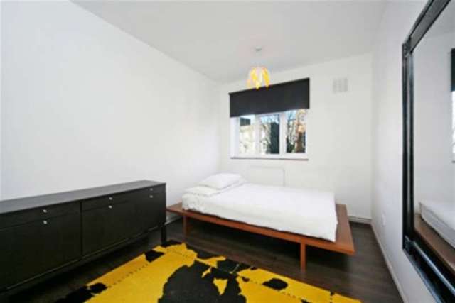  Image of 2 bedroom Flat to rent in Portobello Court Westbourne Grove London W11 at London, W11 2DG
