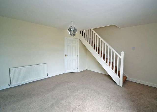  Image of 3 bedroom Terraced house to rent in Low Moor Lane Woolley Wakefield WF4 at Woolley Wakefield West Yorkshire, WF4 2LJ