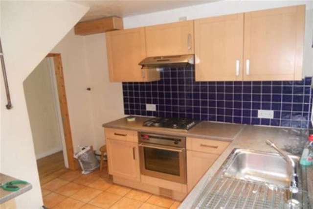  Image of 3 bedroom Semi-Detached house to rent in Lundy Avenue Chorlton Cum Hardy Manchester M21 at Manchester, M21 7JW