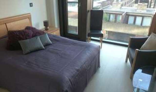  Image of 1 bedroom Flat to rent in Wood Street London EC2Y at Wood Street Roman House Aldersgate, EC2Y 5AG