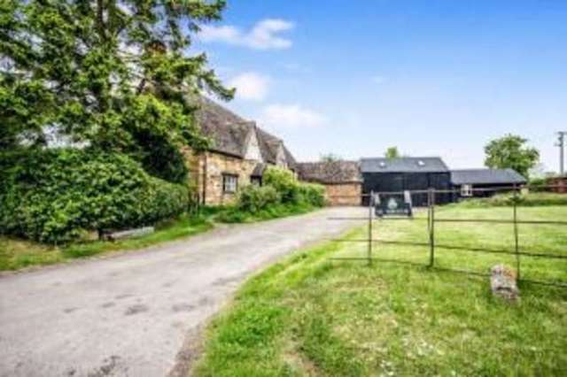  Image of 4 bedroom Barn Conversion for sale in Main Street Oxhill Warwick CV35 at Oxhill Warwick Oxhill, CV35 0QR