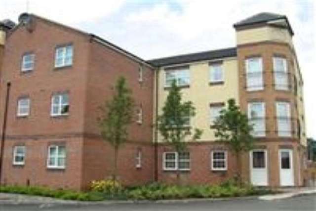  Image of 2 bedroom Flat to rent in Manorhouse Close Walsall WS1 at Walsall, WS1 4PB