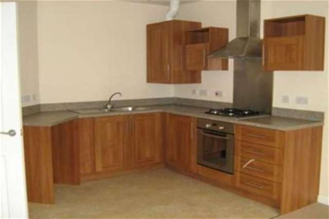  Image of 2 bedroom Flat to rent in Manorhouse Close Walsall WS1 at Walsall, WS1 4PB