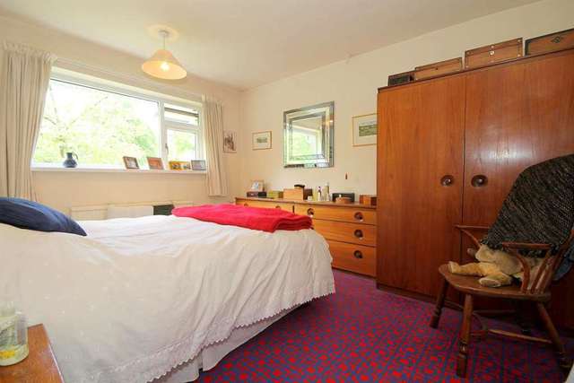  Image of 3 bedroom Detached house to rent in Marlins Turn Hemel Hempstead HP1 at Marlins Turn  Hemel Hempstead, HP1 3LW