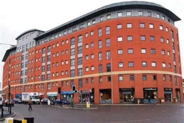  Image of 2 bedroom Flat to rent in Marsden Road Bolton BL1 at Bolton, BL1 2JX