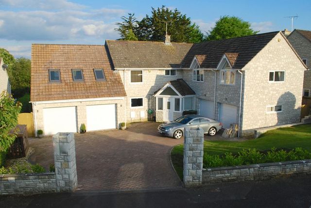  Image of 5 bedroom Detached house for sale in Martel Close Broadmayne Dorchester DT2 at Martel Close Broadmayne Dorchester, DT2 8PL