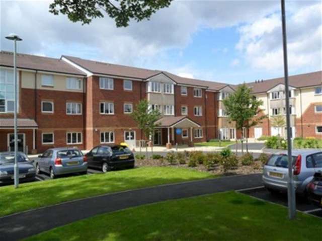  Image of 2 bedroom Flat for sale in Cresswell Crescent Bloxwich Walsall WS3 at Bloxwich, WS3 2US