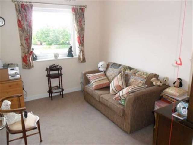  Image of 2 bedroom Flat for sale in Cresswell Crescent Bloxwich Walsall WS3 at Bloxwich, WS3 2US