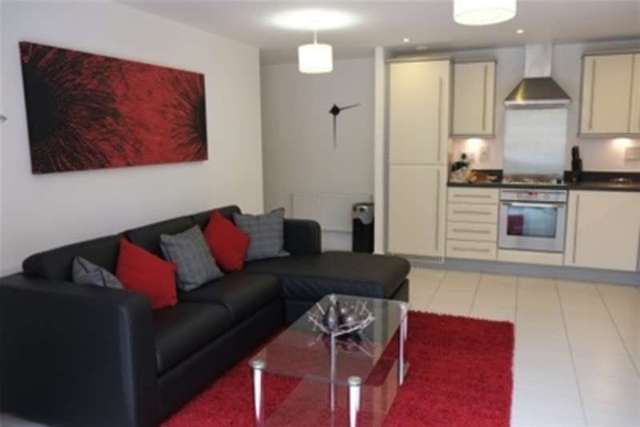  Image of 2 bedroom Flat to rent in Sandy Lane Woking GU22 at Woking, GU22 8BW
