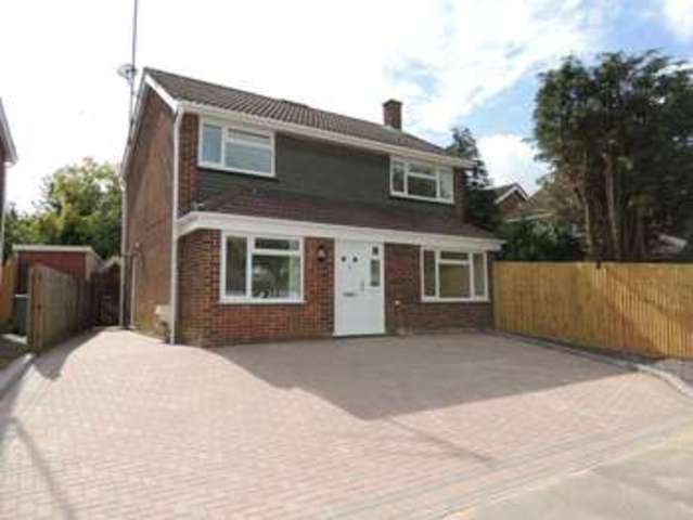  Image of 4 bedroom Detached house for sale in Melrose Avenue Bletchley Milton Keynes MK3 at Melrose Avenue Bletchley Milton Keynes, MK3 6PP