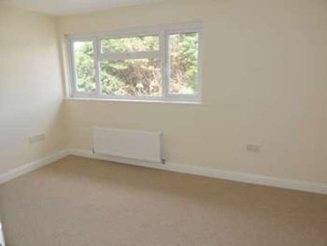  Image of 4 bedroom Detached house for sale in Melrose Avenue Bletchley Milton Keynes MK3 at Melrose Avenue Bletchley Milton Keynes, MK3 6PP