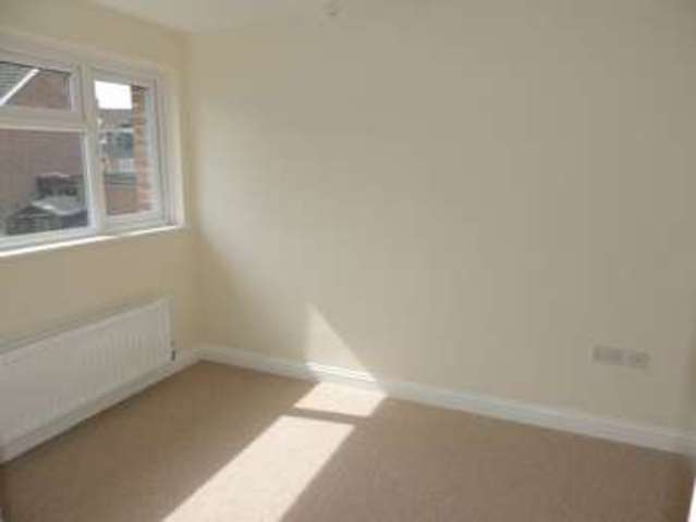  Image of 4 bedroom Detached house for sale in Melrose Avenue Bletchley Milton Keynes MK3 at Melrose Avenue Bletchley Milton Keynes, MK3 6PP