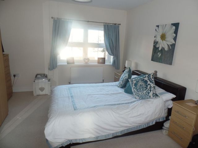  Image of 2 bedroom Semi-Detached house to rent in Mercury Close North Hykeham Lincoln LN6 at Mercury Close North Hykeham Lincoln, LN6 9FH