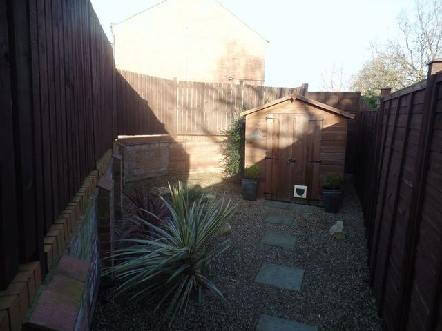  Image of 2 bedroom Semi-Detached house to rent in Mercury Close North Hykeham Lincoln LN6 at Mercury Close North Hykeham Lincoln, LN6 9FH