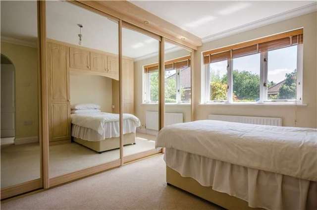  Image of 4 bedroom Detached house for sale in Merryvale Shelford Road Trumpington Cambridge CB2 at Shelford Road  Trumpington, CB2 9FJ