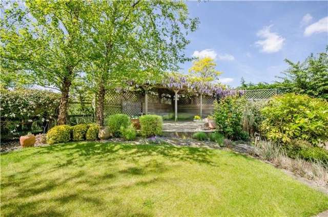  Image of 4 bedroom Detached house for sale in Merryvale Shelford Road Trumpington Cambridge CB2 at Shelford Road  Trumpington, CB2 9FJ