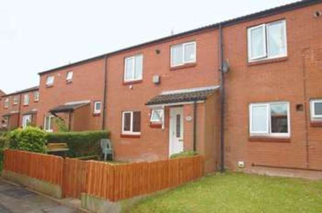  Image of 3 bedroom Terraced house to rent in Mickleton Close Redditch B98 at Mickleton Close Oakenshaw Redditch, B98 7XY