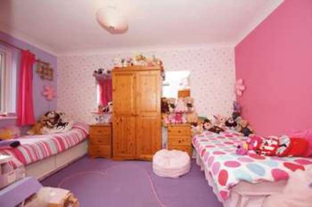  Image of 3 bedroom Terraced house to rent in Mickleton Close Redditch B98 at Mickleton Close Oakenshaw Redditch, B98 7XY