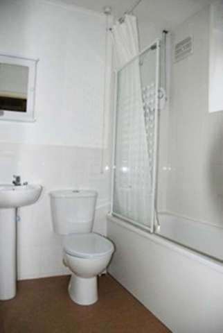  Image of 4 bedroom Detached house to rent in Middle Street Southampton SO14 at Middle Street Inner Avenue Southampton, SO14 6HW