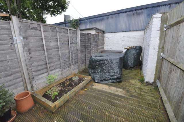  Image of 2 bedroom Flat to rent in Miller Road Colliers Wood London SW19 at London  Colliers Wood, SW19 2DB