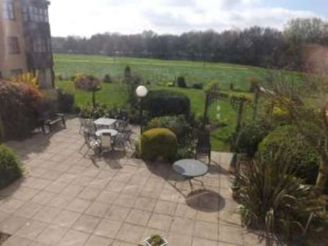  Image of 1 bedroom Retirement Property for sale in Brampton Road Huntingdon PE29 at Brampton Road Huntingdon Huntingdon, PE29 3TT