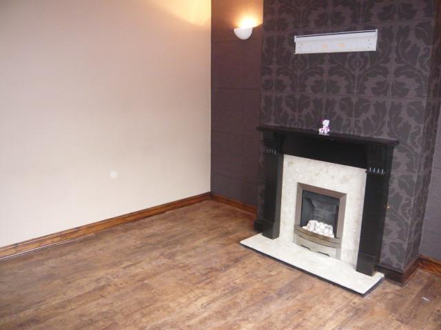  Image of 2 bedroom Terraced house to rent in Milroyd Crescent Birstall Batley WF17 at Milroyd Crescent  BIRSTALL, WF17 0LA