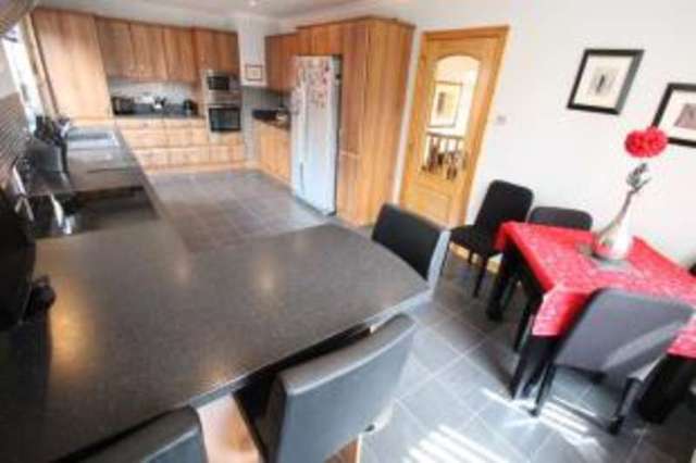  Image of 3 bedroom Bungalow for sale in Moidart Drive Glenrothes KY7 at Glenrothes Fife Cadham, KY7 6ET