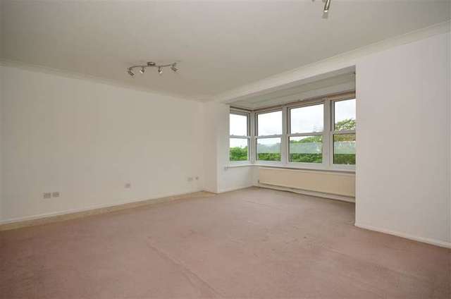  Image of 2 bedroom Flat for sale in Montpelier Road Brighton BN1 at Brighton East Sussex Brighton, BN1 3BL