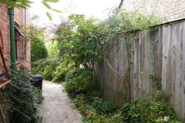  Image of 3 bedroom Detached house to rent in Moor Lane Wincanton BA9 at Wincanton, BA9 9EJ