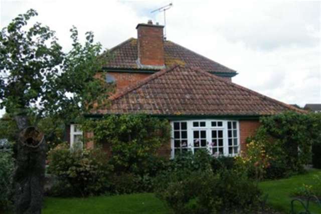  Image of 3 bedroom Detached house to rent in Moor Lane Wincanton BA9 at Wincanton, BA9 9EJ