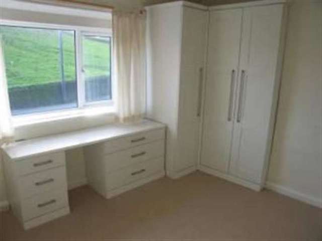  Image of 2 bedroom Terraced house to rent in Moor End Halifax HX2 at Mount Tabor, HX2 0TX