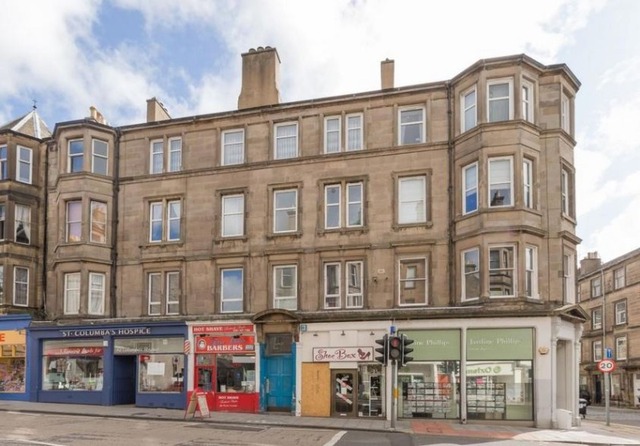  Image of 3 bedroom Flat to rent in Morningside Road Edinburgh EH10 at Morningside Edinburgh Edinburgh, EH10 4QP