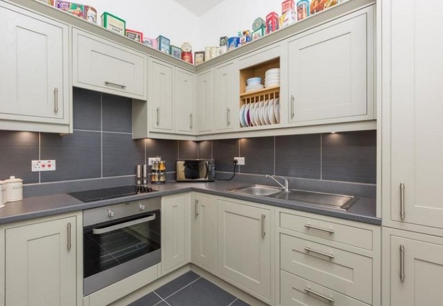  Image of 3 bedroom Flat to rent in Morningside Road Edinburgh EH10 at Morningside Edinburgh Edinburgh, EH10 4QP