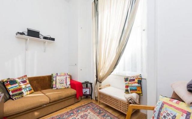  Image of 3 bedroom Flat to rent in Morningside Road Edinburgh EH10 at Morningside Edinburgh Edinburgh, EH10 4QP