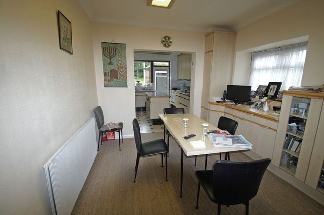  Image of 6 bedroom Detached house for sale in Morton Way London N14 at Morton Way Southgate Palmers Green, N14 7HS