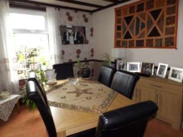  Image of 3 bedroom Bungalow for sale in Mosley Mews Rolleston-on-Dove Burton-on-Trent DE13 at Rolleston-on-Dove Burton-on-Trent Rolleston, DE13 9BT