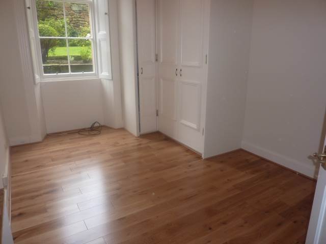  Image of 2 bedroom Flat to rent in Murrayfield Avenue Edinburgh EH12 at Murrayfield Edinburgh Edinburgh, EH12 6AU