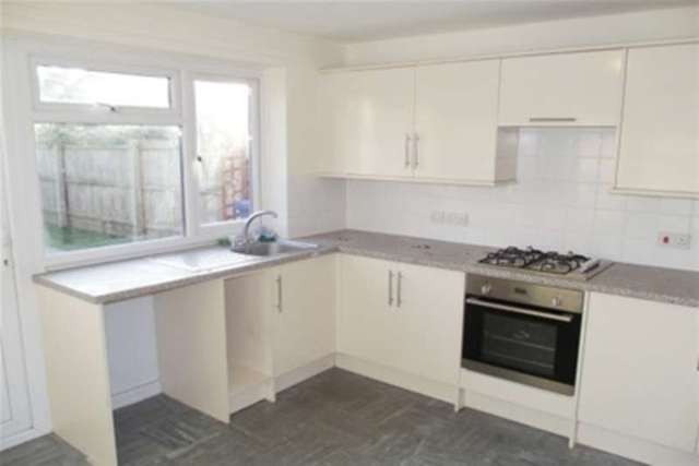  Image of 3 bedroom Terraced house to rent in New Cheveley Road Newmarket CB8 at Newmarket, CB8 8BZ
