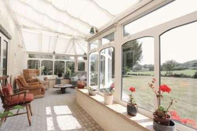  Image of 6 bedroom Property for sale in Northload Lane Theale Wedmore BS28 at Northload Lane Theale Wedmore, BS28 4SY