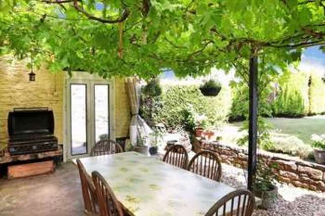  Image of 6 bedroom Property for sale in Northload Lane Theale Wedmore BS28 at Northload Lane Theale Wedmore, BS28 4SY